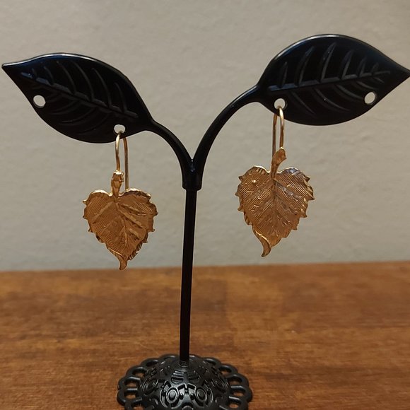 Vintage 10K Gold Leaf Earrings - Picture 1 of 6